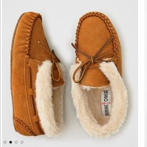 Size 10 Minnetonka slippers